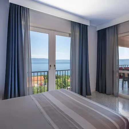 Apartment Amazing In With House Sea View