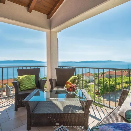 Amazing In With House Sea View Apartment