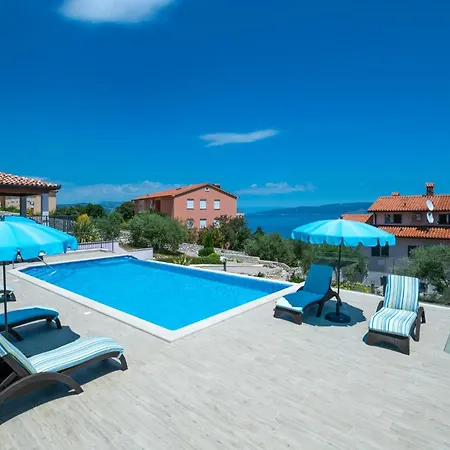 Apartment Amazing In With House Sea View *