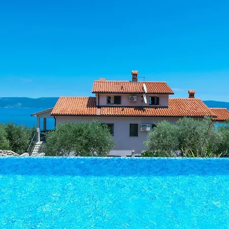 Amazing In With House Sea View Apartment Ravni