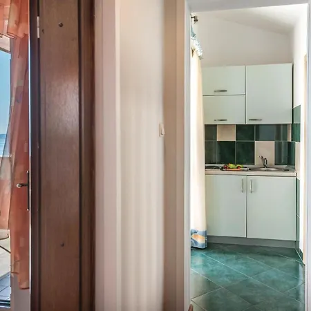 Apartment Amazing In With House Sea View