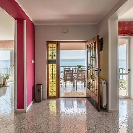 Amazing In With House Sea View