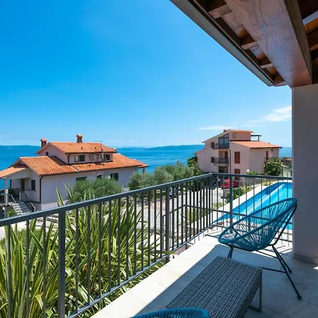 Amazing In With House Sea View Apartment Ravni